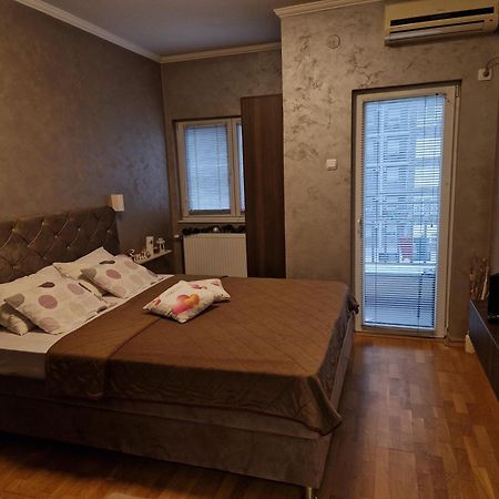 Apartman Studio Diamond Subotica Exterior foto