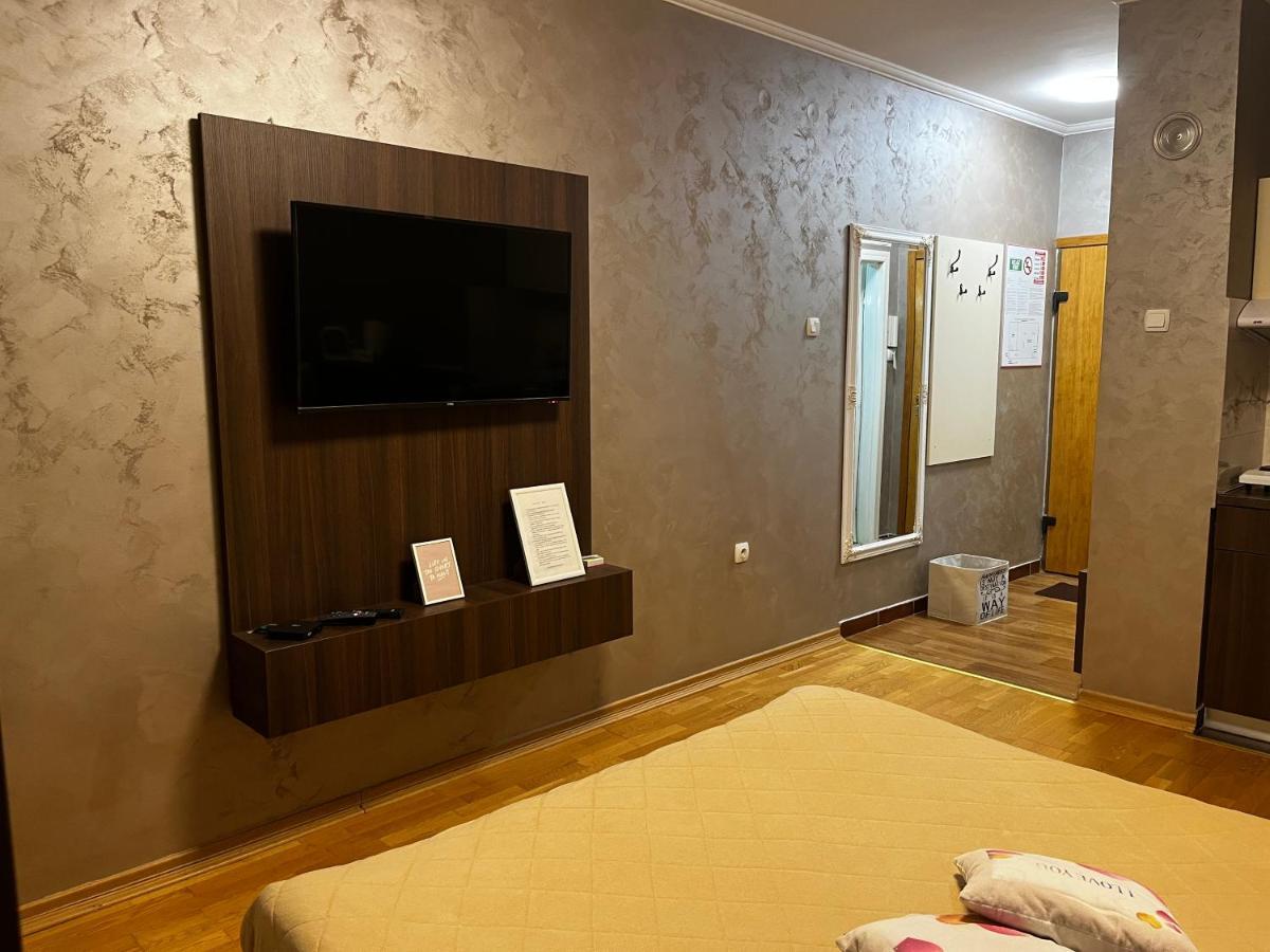 Apartman Studio Diamond Subotica Exterior foto