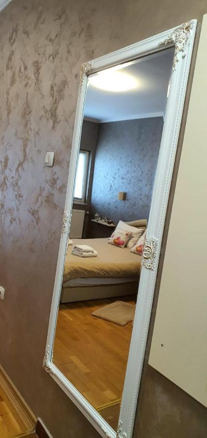 Apartman Studio Diamond Subotica Exterior foto