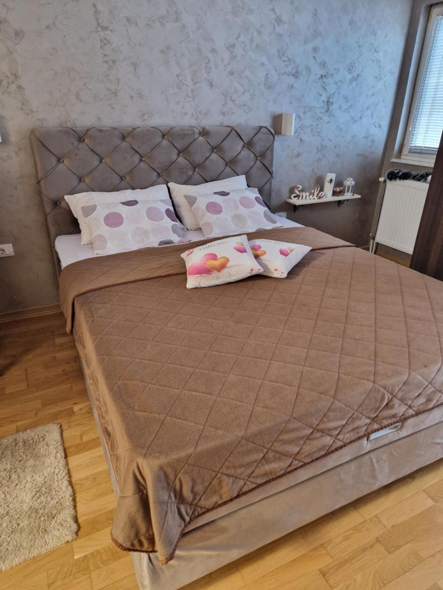 Apartman Studio Diamond Subotica Exterior foto
